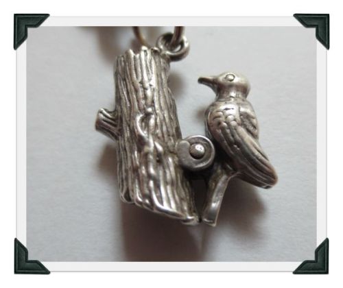 charm1-woodpecker