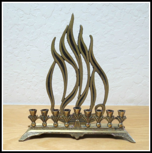 menorah10