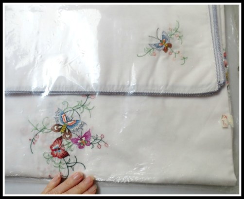 embroidered-tablecloth