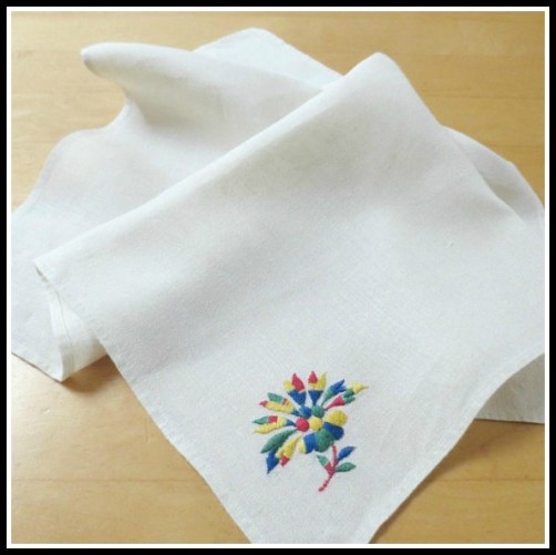 napkins-embroidered-flower